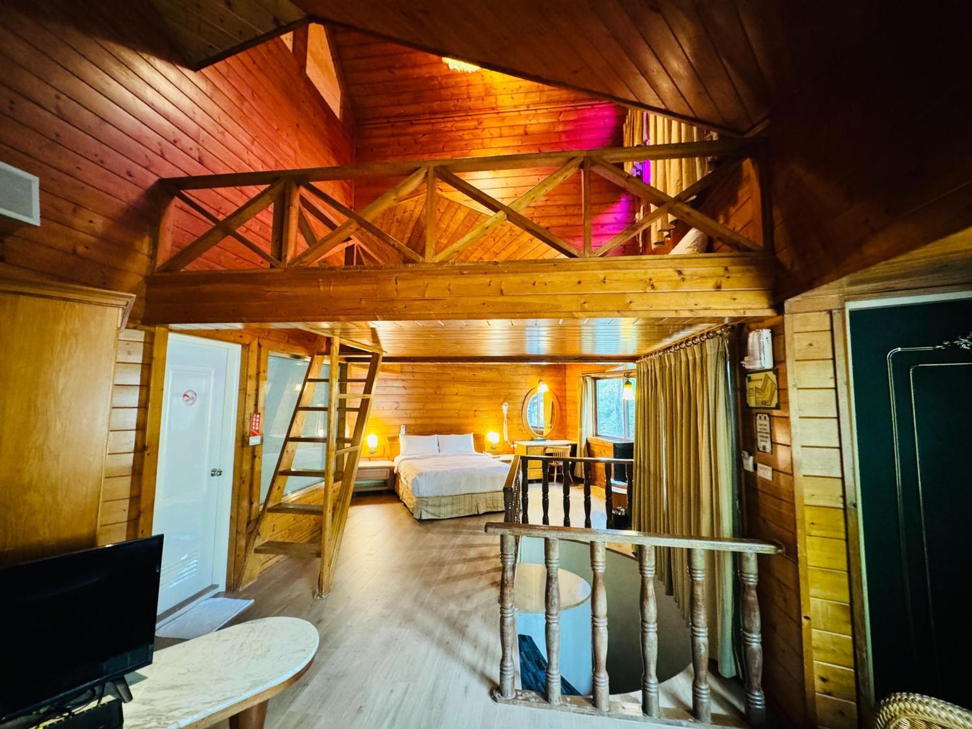 Ivy Motel Chiayi City Exterior foto